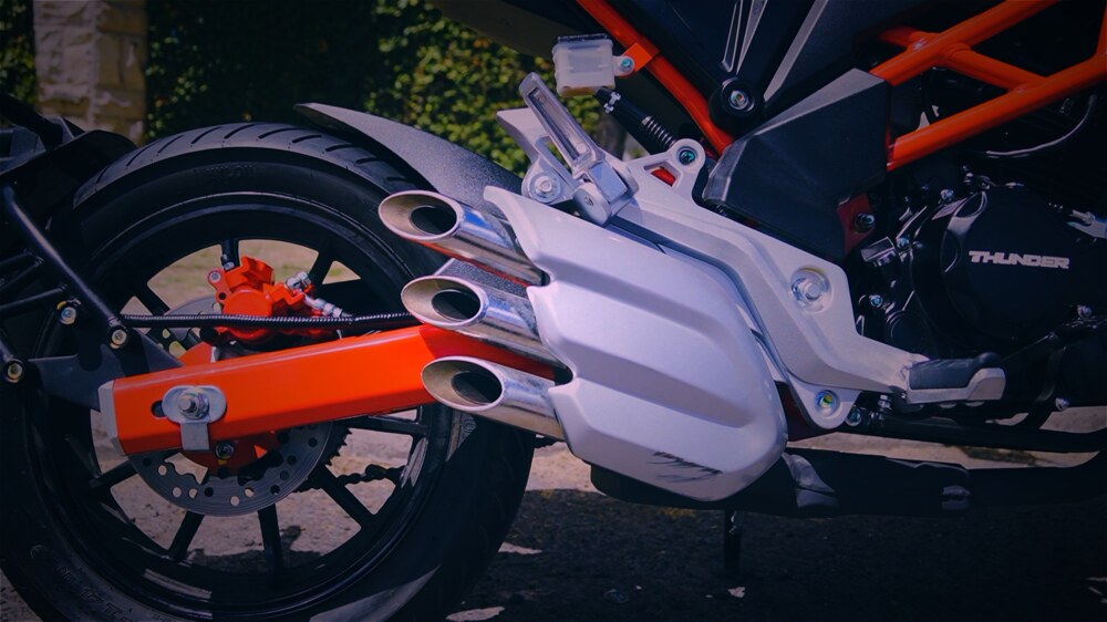 Fotograma de portada del video de producto Thunder Motos MVA.